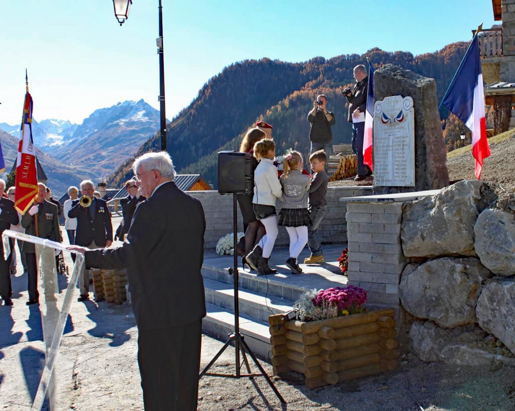 Inauguration Monument aux morts Albanne