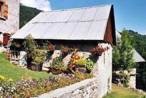 La chambre aux fleurs 1